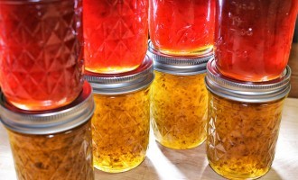 Easy Recipe For Delicious Jalapeno Jelly