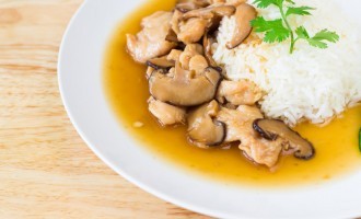 Zesty Chicken & Mushroom Over Rice