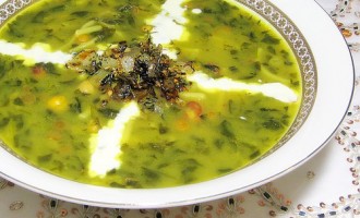 Persian Noodle Soup: Asheh Reshteh