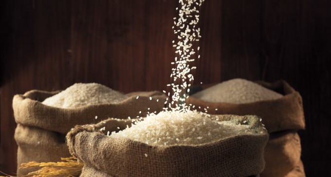 Learn The Correct Way to make Rice without it burning or sticking