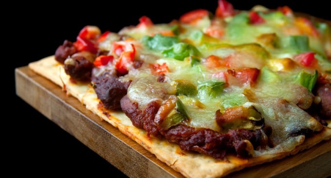 Taco Bell’s Mexican Pizza Decoded