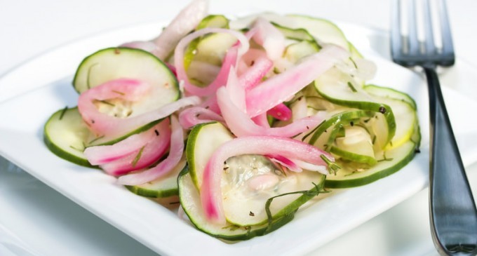 Refreshingly Crisp Cucumber Salad