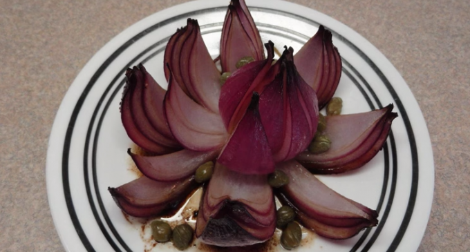 How To Make An Onion Flower Appetizer