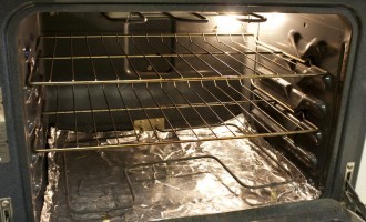 5 Incredible Homemade Oven Cleaners