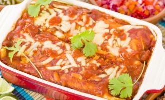 A Traditional Recipe For Chicken Enchiladas But Without The Messy Assembly