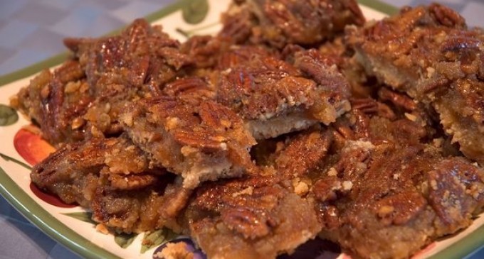 Delicious Year Round  Pecan Pie Bars