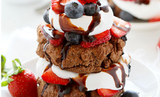 Ever Had A Chocolate Strawberry Shortcake Before? This Mouthwatering Dessert Is Exactly What We Need Right Now