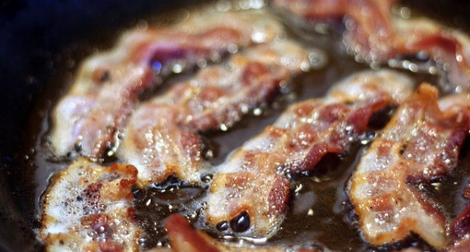 How To Properly Render & Cook With Bacon Grease