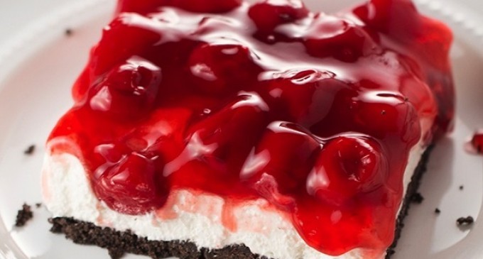 These Oreo Cherry Dream Bars Are So Good They’ll Leave Everyone Speechless