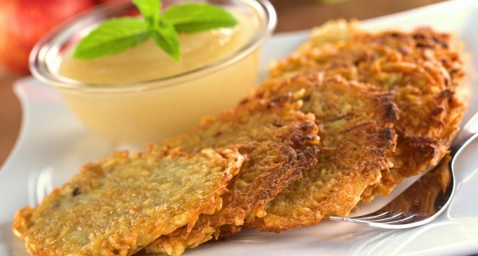Do You Need A Breakfast Pick-Me-Up? We Tried These Sweet Potato Fritters & We’re Hooked!