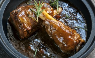 Slow Cooked Lamb Shanks In a Red Wine Sauce