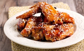 You Have To Try These Satisfyingly Sweet & Tangy BBQ Honey Wings