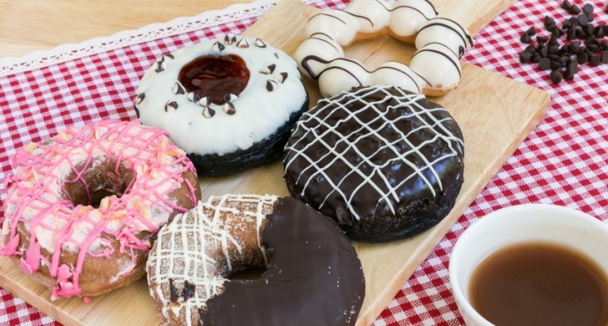 These Jelly-Filled Doughnuts Are Better Than The Ones They Make At Krispy Kremes