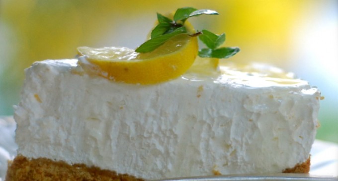 The Limoncello Cheesecake Recipe That Took Pinterest By Storm