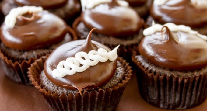 Sinfully Delicious? Oh Yeah… These Hostess Cupcakes Are The Latest Craze