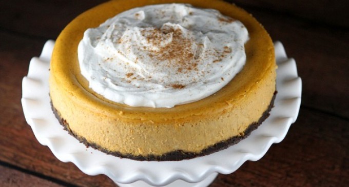 Try It Yourself & Understand Why This Pumpkin Cheesecake Is Loved So Much…