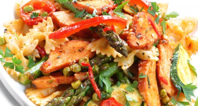 The Roasted Vegetables Are Just The Tip Of The Iceberg. This Chicken Fajita Pasta Loaded With Flavor!!!