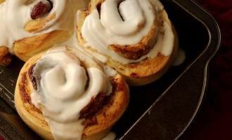 Too Good To Pass Up: These Cinnamon Rolls With A Salted Maple Glaze Are The Bomb!