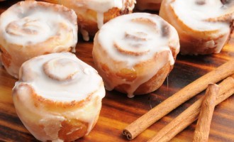 Bet You Didn’t Know Cinnamon Rolls Could Get Even Better…Just One Ingredient Changes Everything!