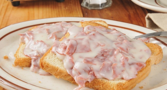 Start Your Day Off Right With This Insanely Great Breakfast Idea: Creamed Chipped Beef