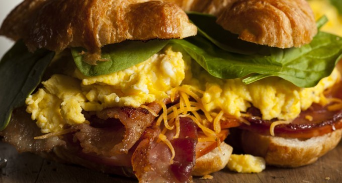 MMMM This Ham, Turkey & Bacon Croissant Melt Is Our New Lunch-Time Favorite