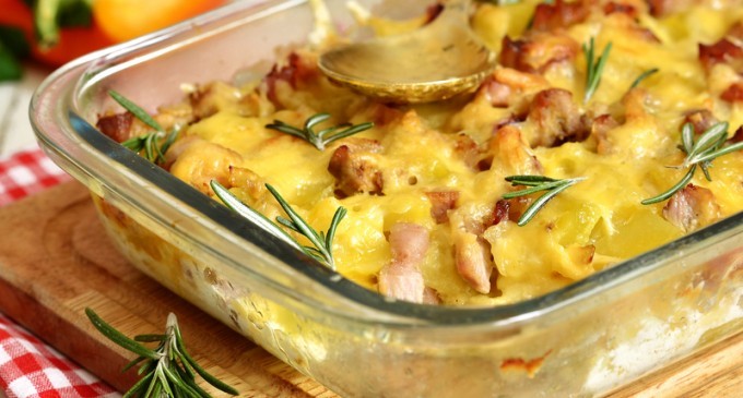 Do You Like Baked Potatoes? Then Kick It Up a Notch With This Savory Baked Potato Casserole!