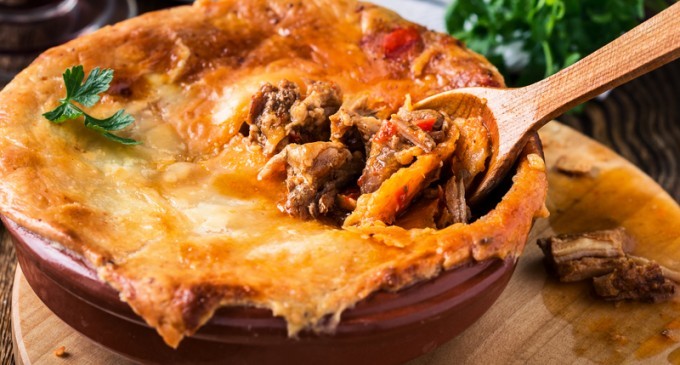 Award Winning Dinner Idea: This Steak & Mushroom Pot Pie Is Delicious & Simple To Make