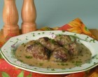 Rich & Savory: Italian Beef Patties With Balsamic Cream Sauce