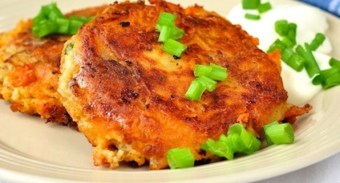Create The Perfect Brunch With These Onion, Cheddar & Bacon Potato Cakes!