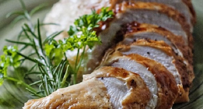This Recipe Proves You Don’t Need A Lot To Make A Truly Delicious Brined & Roasted Turkey