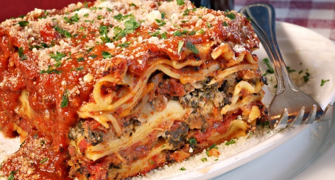 This Three-Cheese Sausage & Spinach Lasagna Is Our New Favorite!