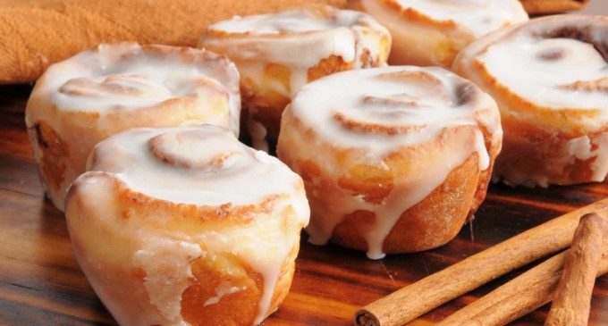 These Are By Far The Best Cinnamon Rolls We’ve Ever Tasted…You Need Them In Your Belly!