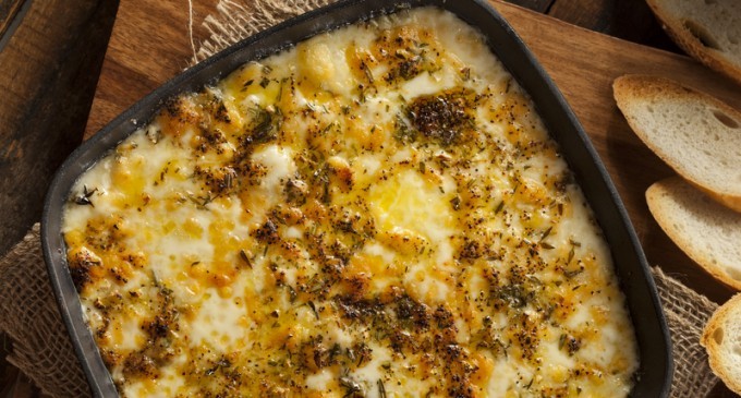 If You Love The Classic Philly Cheesesteak, Then You’ll Go Nuts For This Dip!