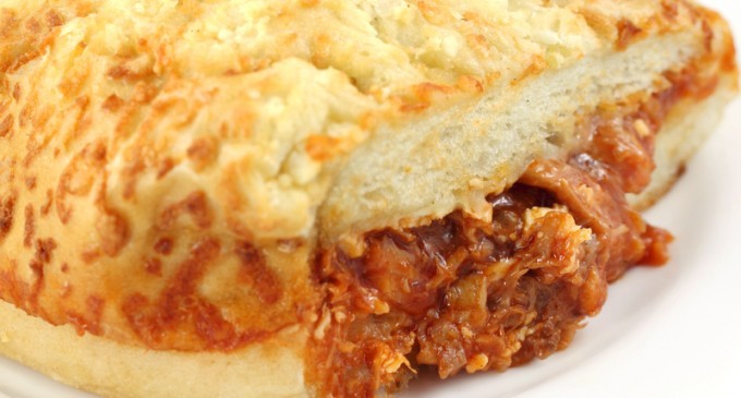 Create Your Own Hot Pockets With These Turkey, Mushroom & Bacon Pastry Puffs!