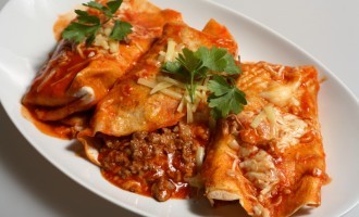 If You Like Cheesy Beef Enchiladas Then You’re Going To Drool When You See This!