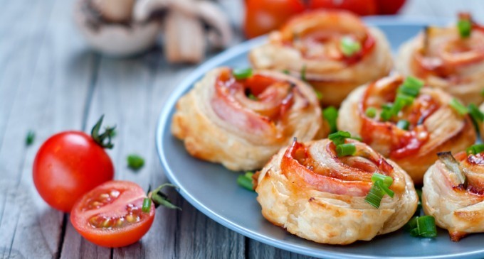 These Cheesy Pizza Rolls Will Have You Feeling Like A Kid Again!