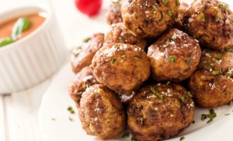 Copycat Recipe:  Swedish Meatball Recipe At Home!