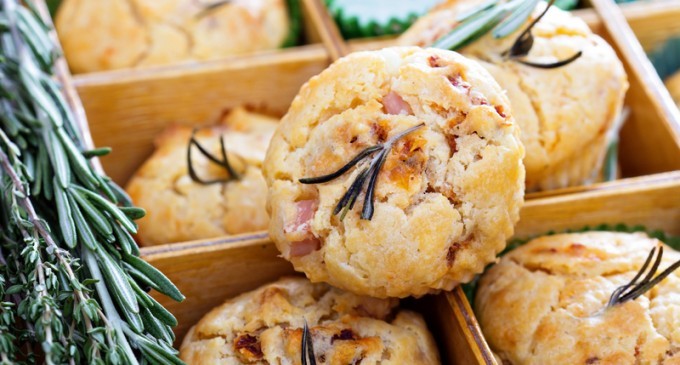 Dive In Guilt Free: These Cheddar & Broccoli Muffins Are Actually Good For You!