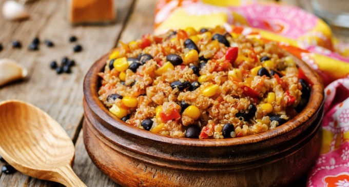 This Southwestern Black Bean Quinoa Salad Is So Delicious You’ll Forget It’s Actually Good For You!