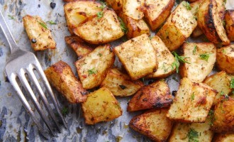 I Want To Have These Garlic Parsley Potatoes Every Night!