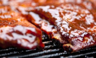 You Won’t Believe What The Secret Ingredient Is In These Ribs
