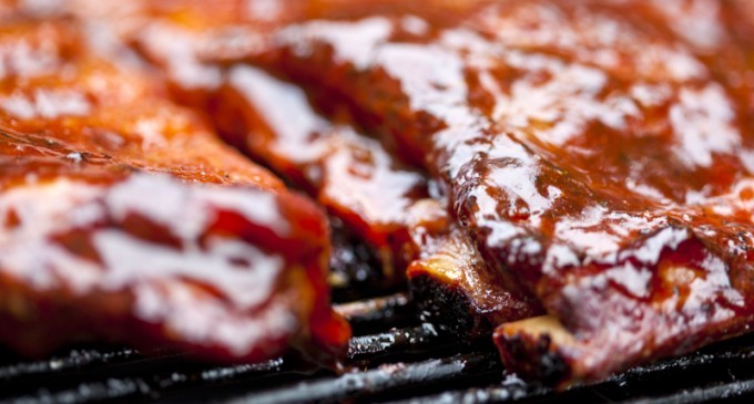 You Won’t Believe What The Secret Ingredient Is In These Ribs