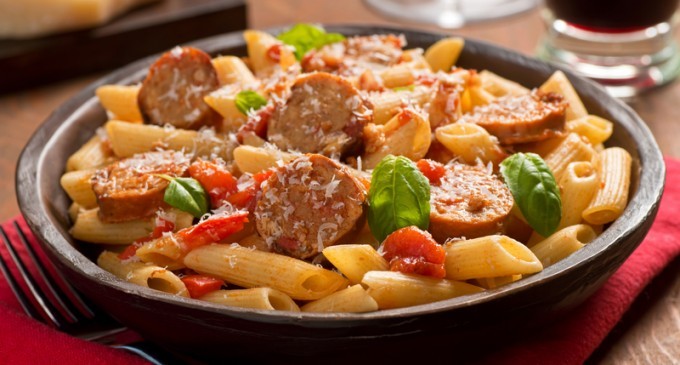Copy Cat Recipe For Olive Gardens: Penne Pasta With Grilled Sausage & Peppers