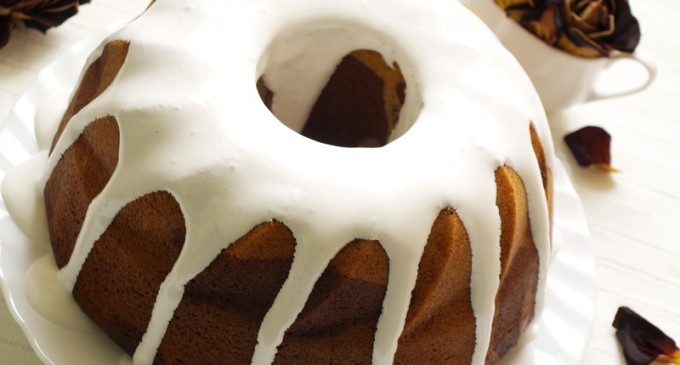 There Is No Dessert That Can Compare To This: Spiced Rum Cake With A Butter Rum Glaze