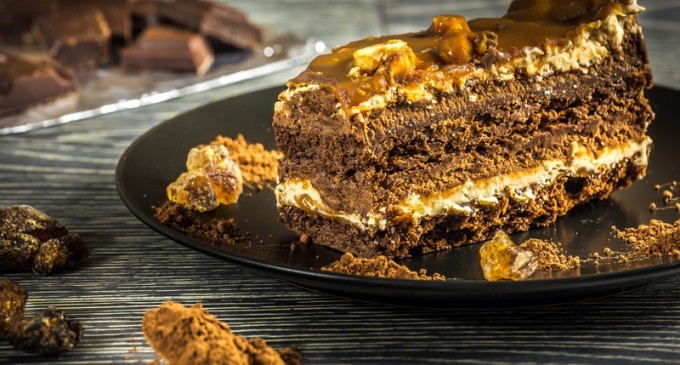 This HERSHEY’S Chocolate Walnut Pie Just Might Have YOU Whipped!