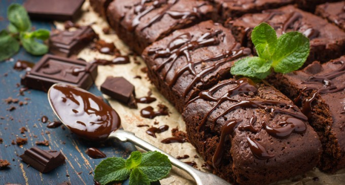 Every One Needs To Indulge A Bit: Dark Chocolate Walnut Fudge Brownies