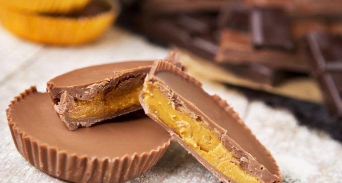 Ditch The Wrapper & Make Your Own REESE’S Chocolate Peanut Butter Cups Yourself!