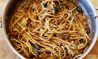 This Is One Of Those Tried-&-True Pasta Recipes That Always Tastes Good… Besides; It’s Easy To Make!