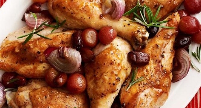Cumin Chicken Thighs Baked With Squash Lightly Infused With Red Grapes & Fresh Fennel