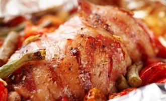 Bacon-Wrapped Deliciousness! This Mouthwatering Chicken Dish Always Gets Rave Reviews!